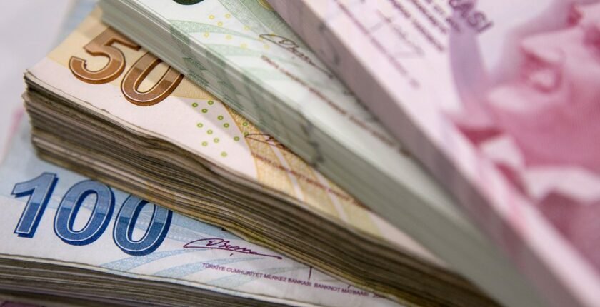 Barclays: TL’nin Değer Kaybı Sürebilir!