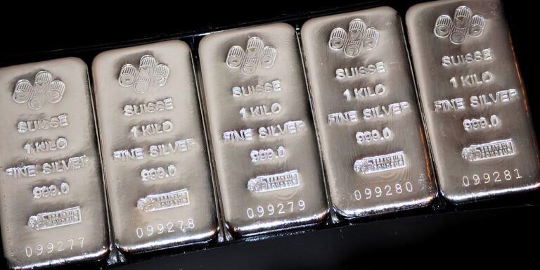 28 Nisan 2026 Gümüş, Altın, Döviz ve Akaryakıt Fiyatları