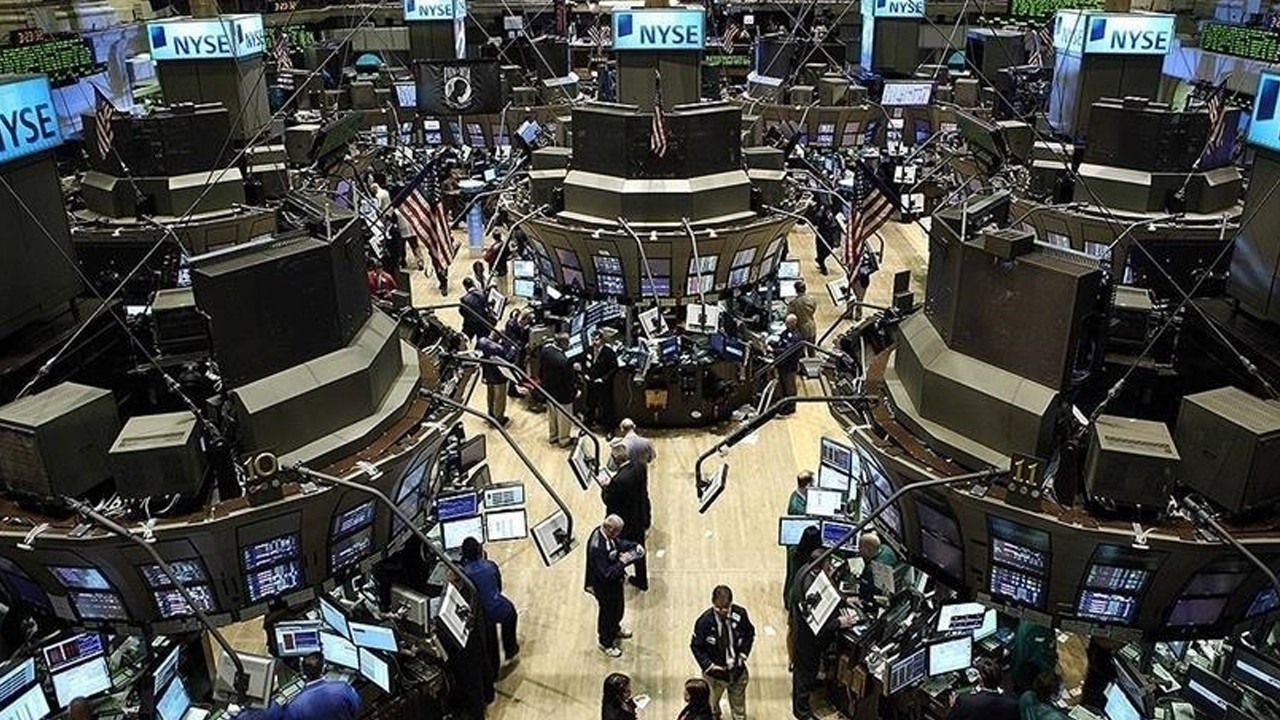 Wall Street Haftaya Orta Doğu Gerilimiyle Durgun Başladı