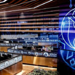 BIST 100 Gün Ortasında 15.000 Seviyesini Zorlarken Bankacılık Hisseleri Öne Çıkıyor BIST 100 Gün Ortasında 15.000 Seviyesini Zorlarken Bankacılık Hisseleri Öne Çıkıyor